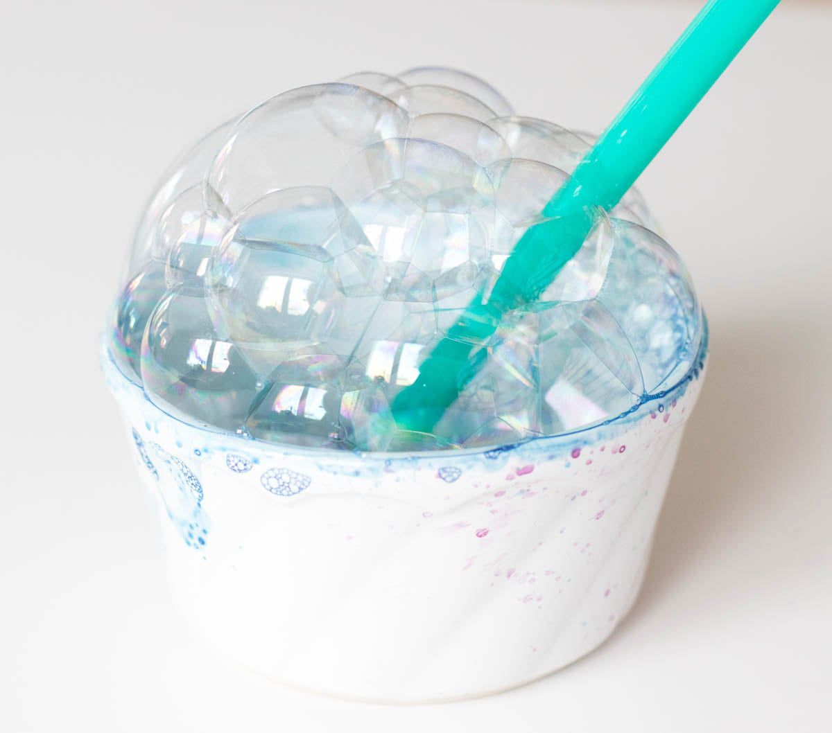 Originale Gioco Bolle di Sapone per Bambini, versione colorata da fare a casa
